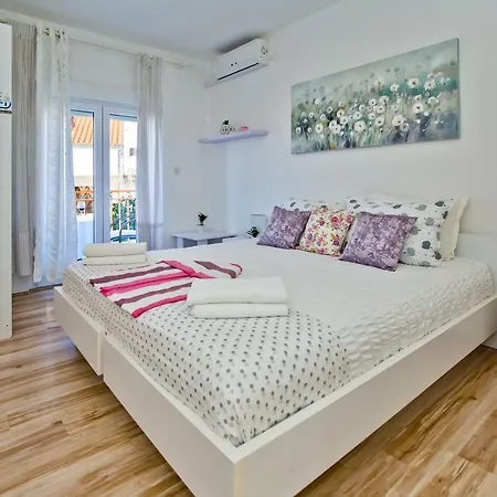 Ana Ii Apartment