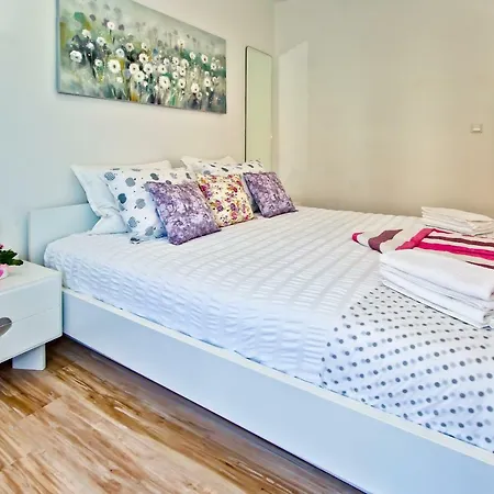 Ana Ii Apartment