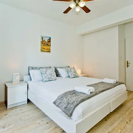 Apartment Ana Ii Hvar Town