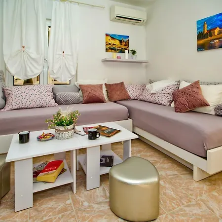 Apartment Ana Ii