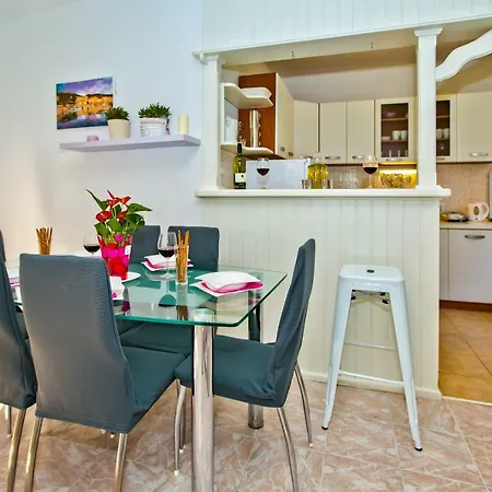 Apartment Ana Ii *