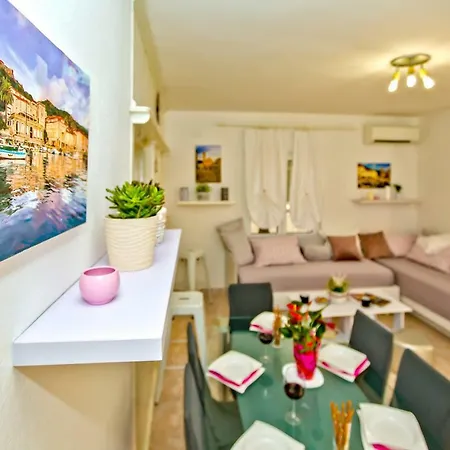 Ana Ii Apartment